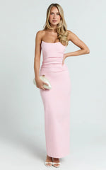 Pietra Maxi Dress - Scoop Neck Side Seam Tucks Fitted Dress In Pink