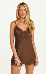 Ava Top - Lace Trim Longline Camisole Top In Chocolate