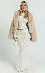 Kathleen Top - Turtle Neck Long Sleeve Jersey Top In Cream